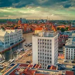 Szafarnia 10 Old Town Хостел *