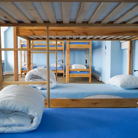 Szafarnia 10 Hostel *