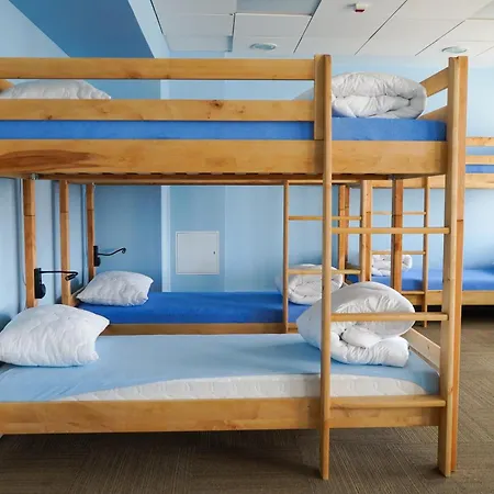 Szafarnia 10 Hostel *