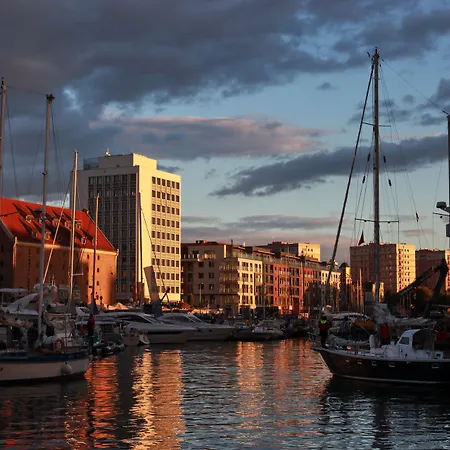 Szafarnia 10 Old Town 호스텔