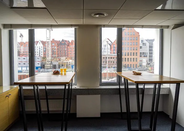 Szafarnia 10 Old Town Hostel