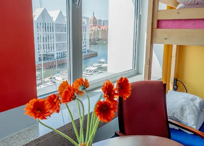 Szafarnia 10 Old Town Hostel *